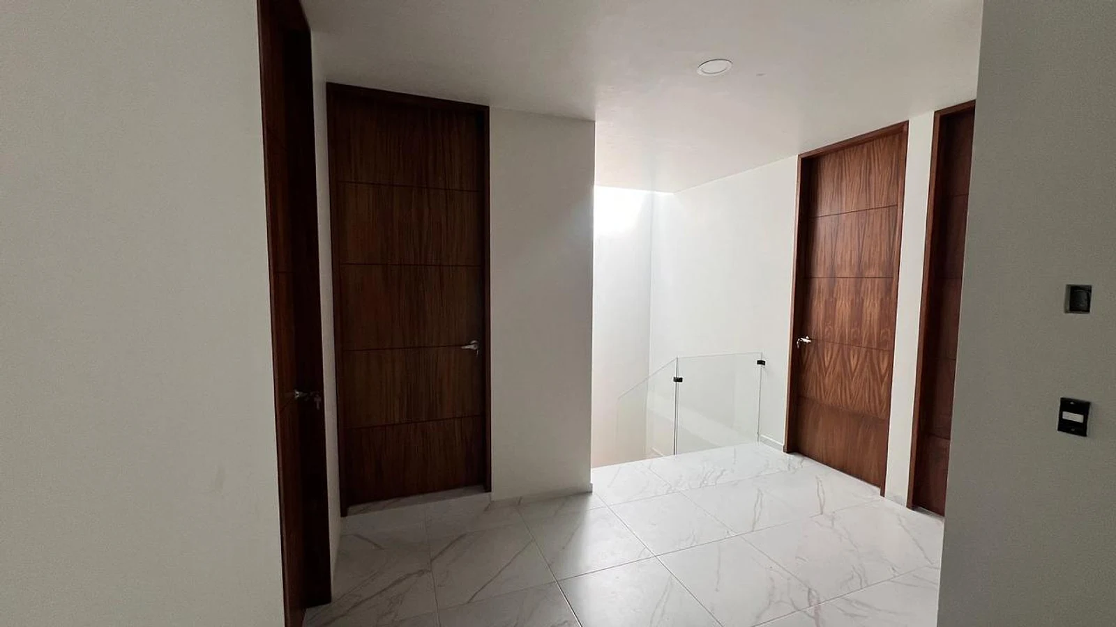 Casa Zalamea — Pasillo